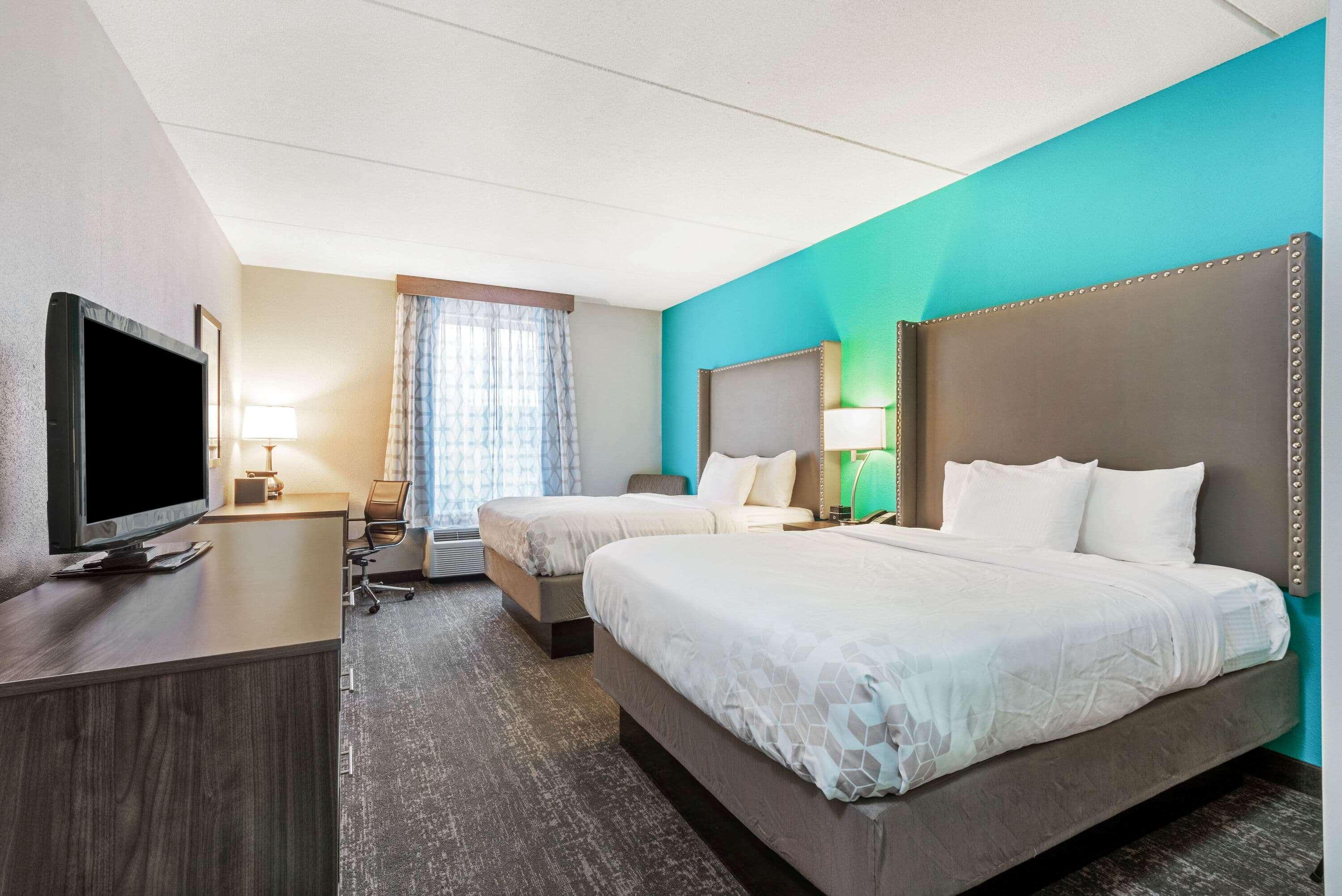 La Quinta By Wyndham Jamestown Extérieur photo